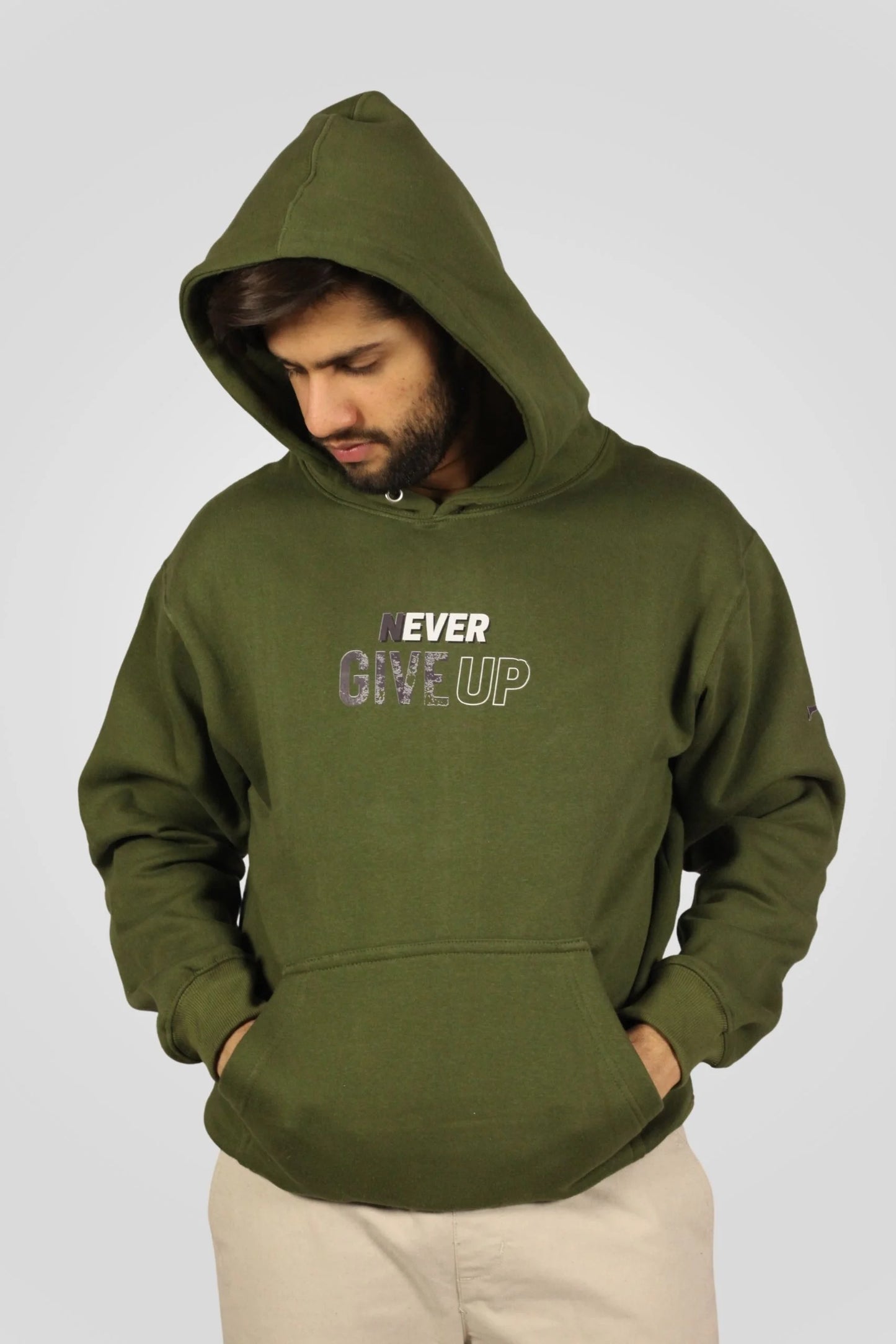 NEVER GIVEUP HOODIE | OLIVE