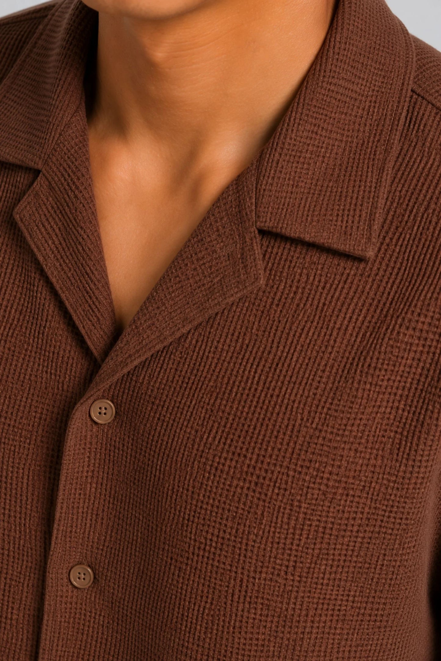 RESORT COLLAR WAFFLE SHIRT | COCO BROWN