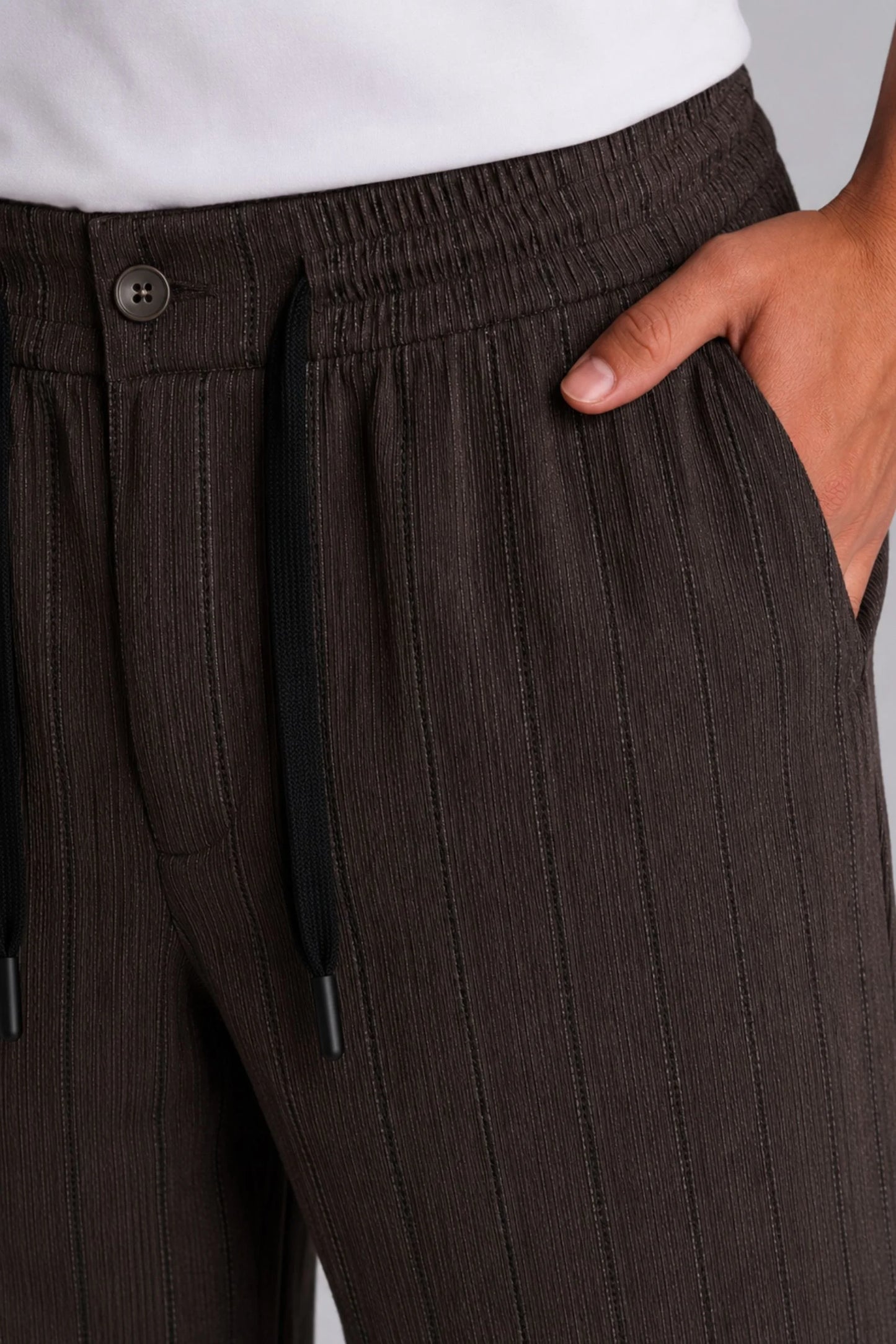 CRINKLE PINSTRIPES TROUSER | DARK BROWN / BLACK