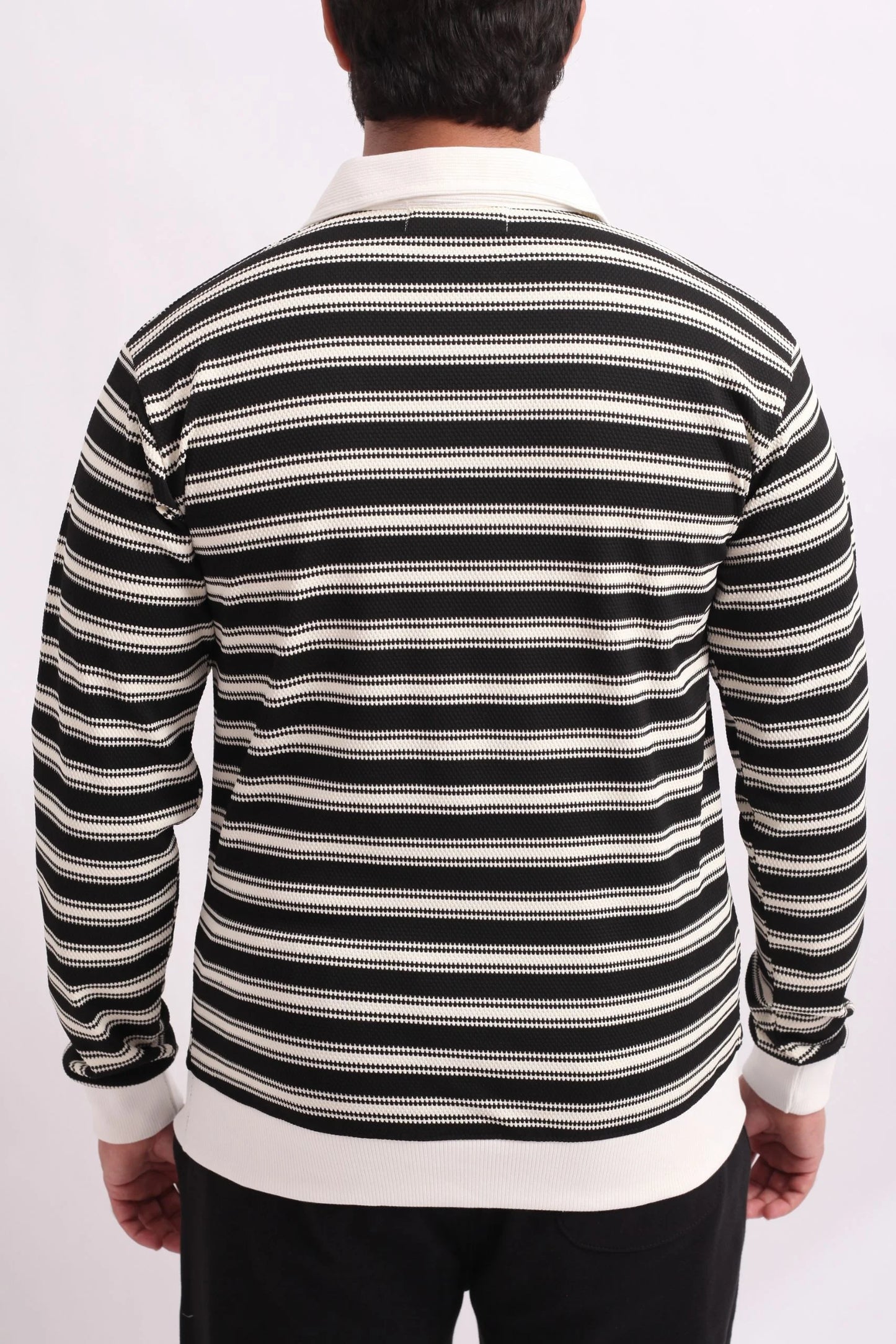 KNITTED ZIPPER POLO SWEATSHIRT | BLACK / WHITE