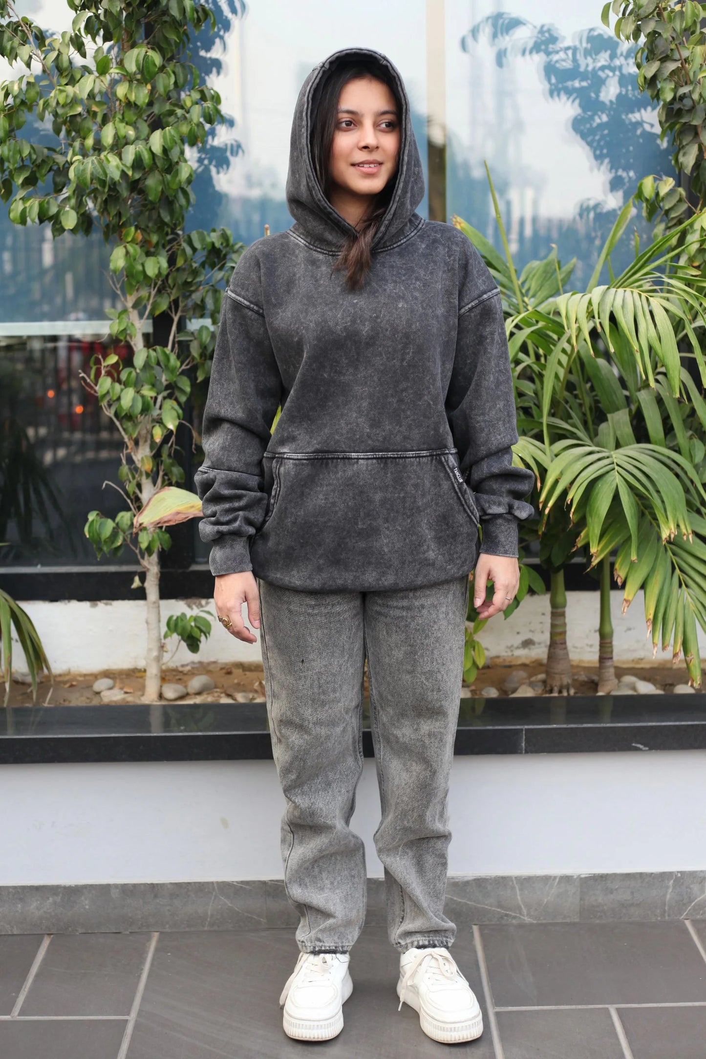 OVERSIZED STONE WASHED HOODIE | VINTAGE BLACK